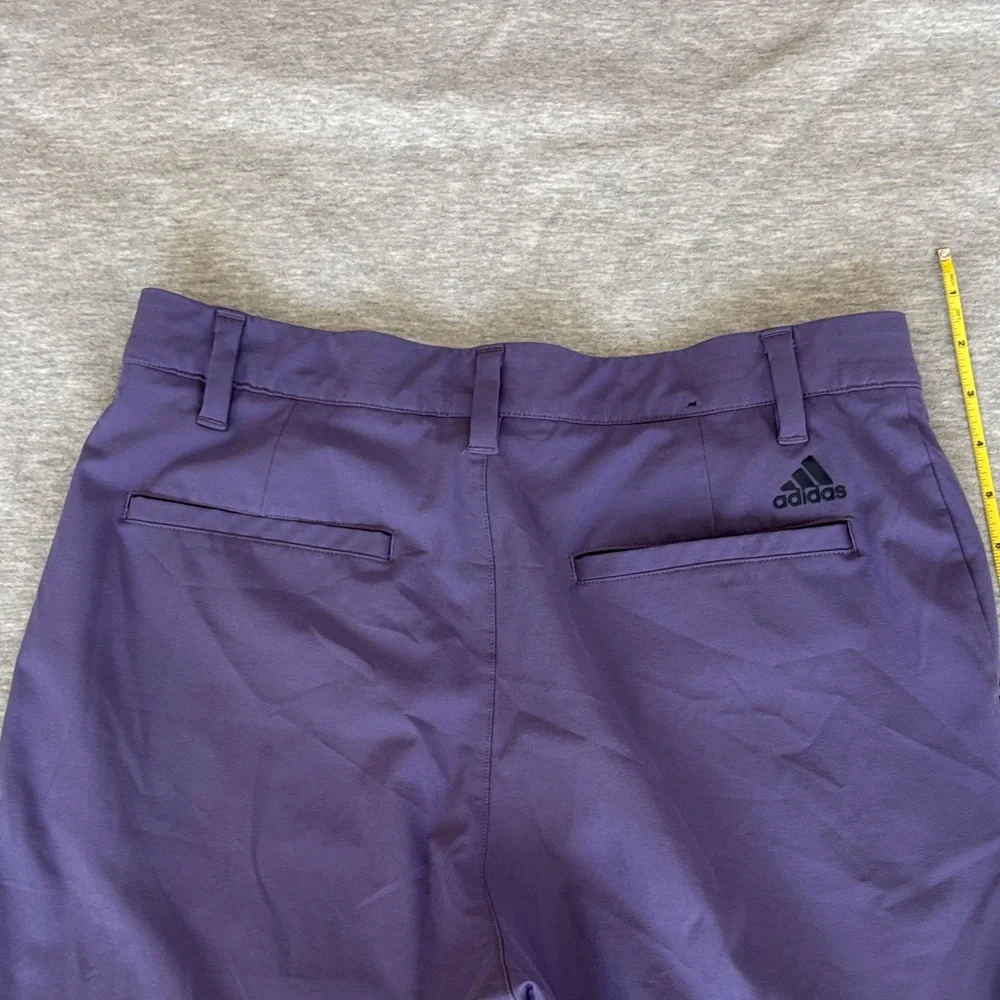 Ex Condition! Men’s Adidas purple flat front golf shorts 30” waist 9” inseam